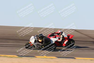 media/Oct-06-2024-Race Pace (Sun) [[d7d39ec7ad]]/5-Bowl Pans (830am)/
